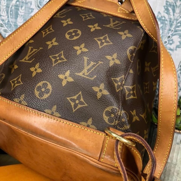 Authentic Louis Vuitton Montsouris MM Backpack - Picture 10 of 16